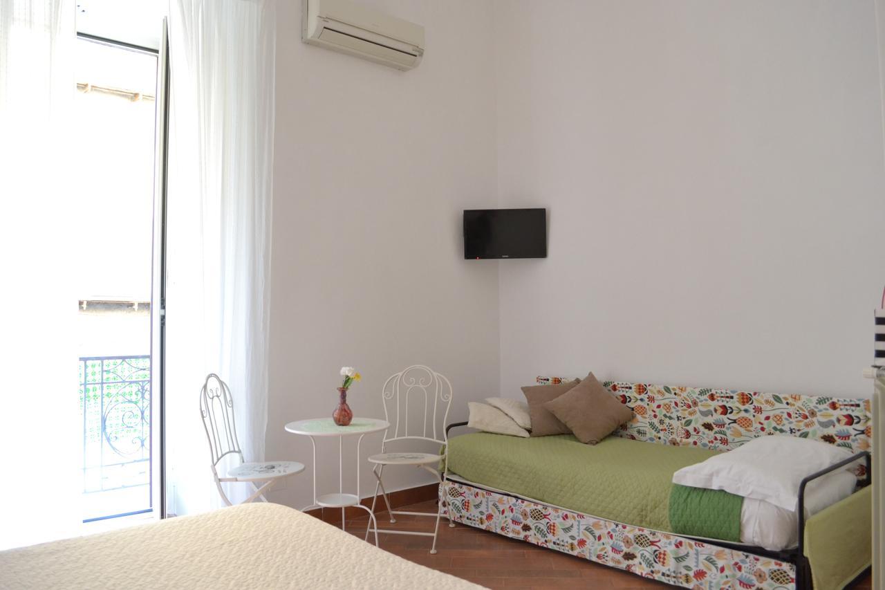Le Stanze Di Dolly Bed & Breakfast Napels